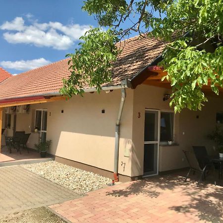 Hotel Lena Vendeghaz Balatonberény Exteriér fotografie
