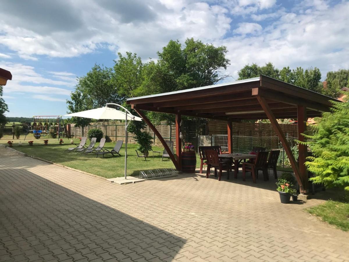 Hotel Lena Vendeghaz Balatonberény Exteriér fotografie