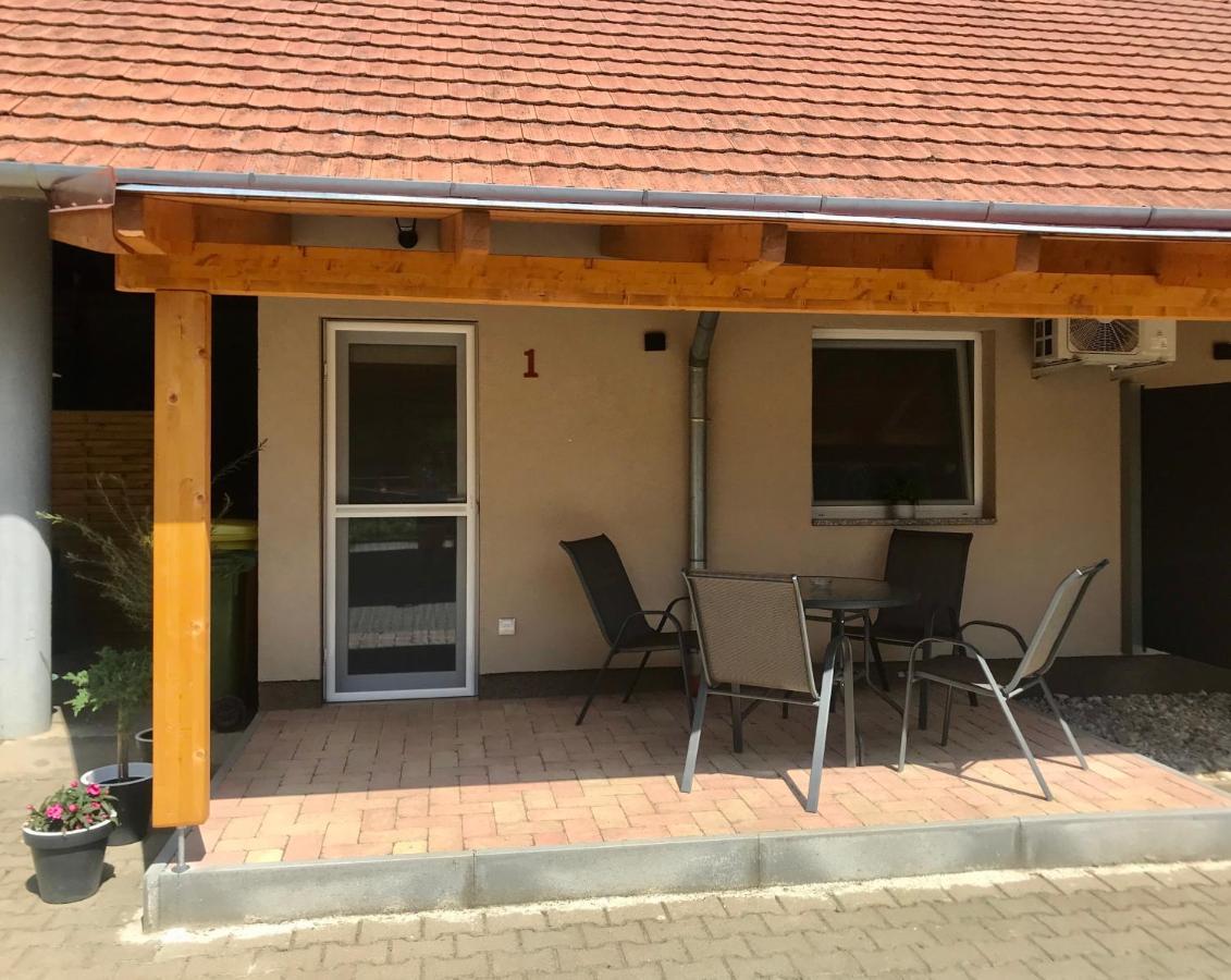 Hotel Lena Vendeghaz Balatonberény Exteriér fotografie